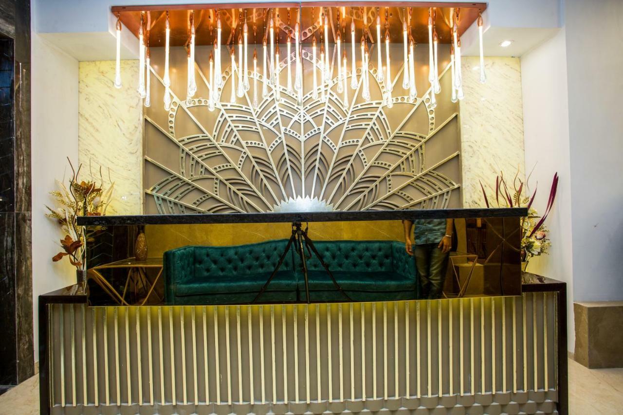 Oyo 37559 Hotel Al Haram Mumbai Dış mekan fotoğraf