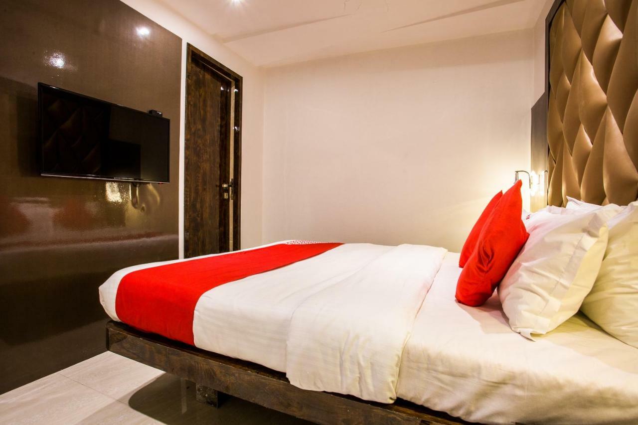 Oyo 37559 Hotel Al Haram Mumbai Dış mekan fotoğraf