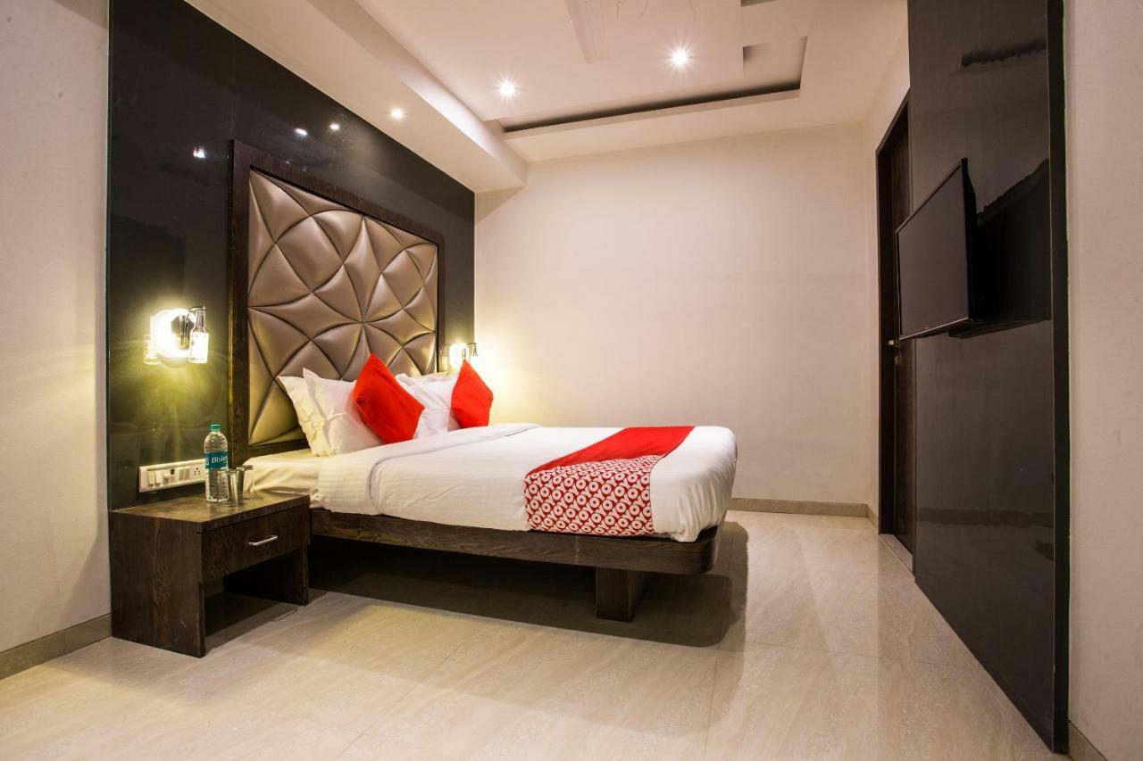 Oyo 37559 Hotel Al Haram Mumbai Dış mekan fotoğraf